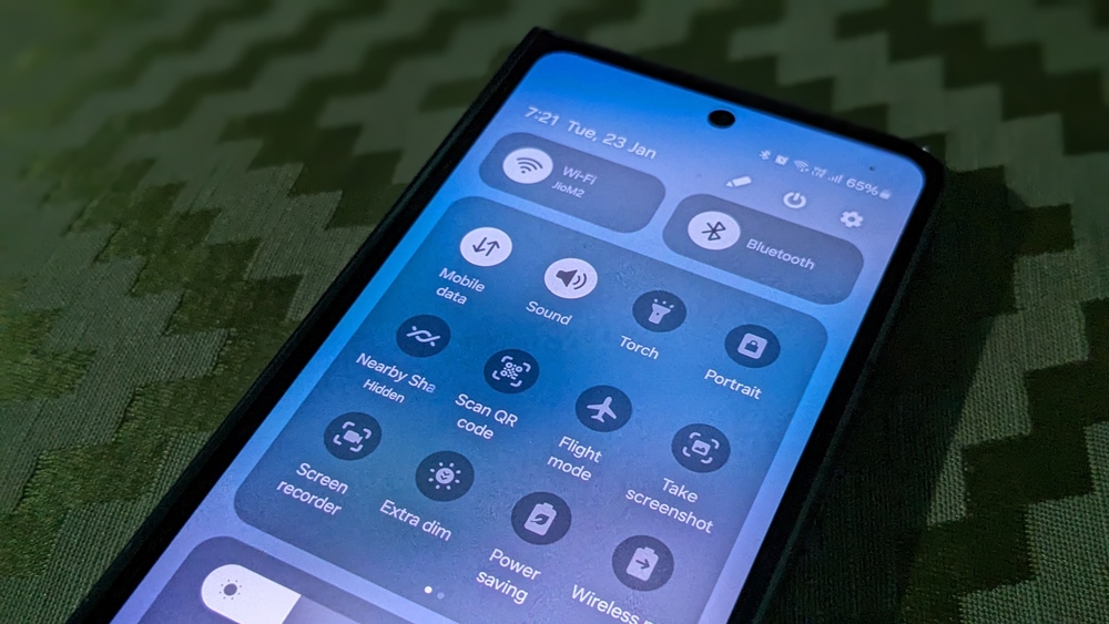 How to Take Screenshot on Samsung Phone Without Power or Volume Button