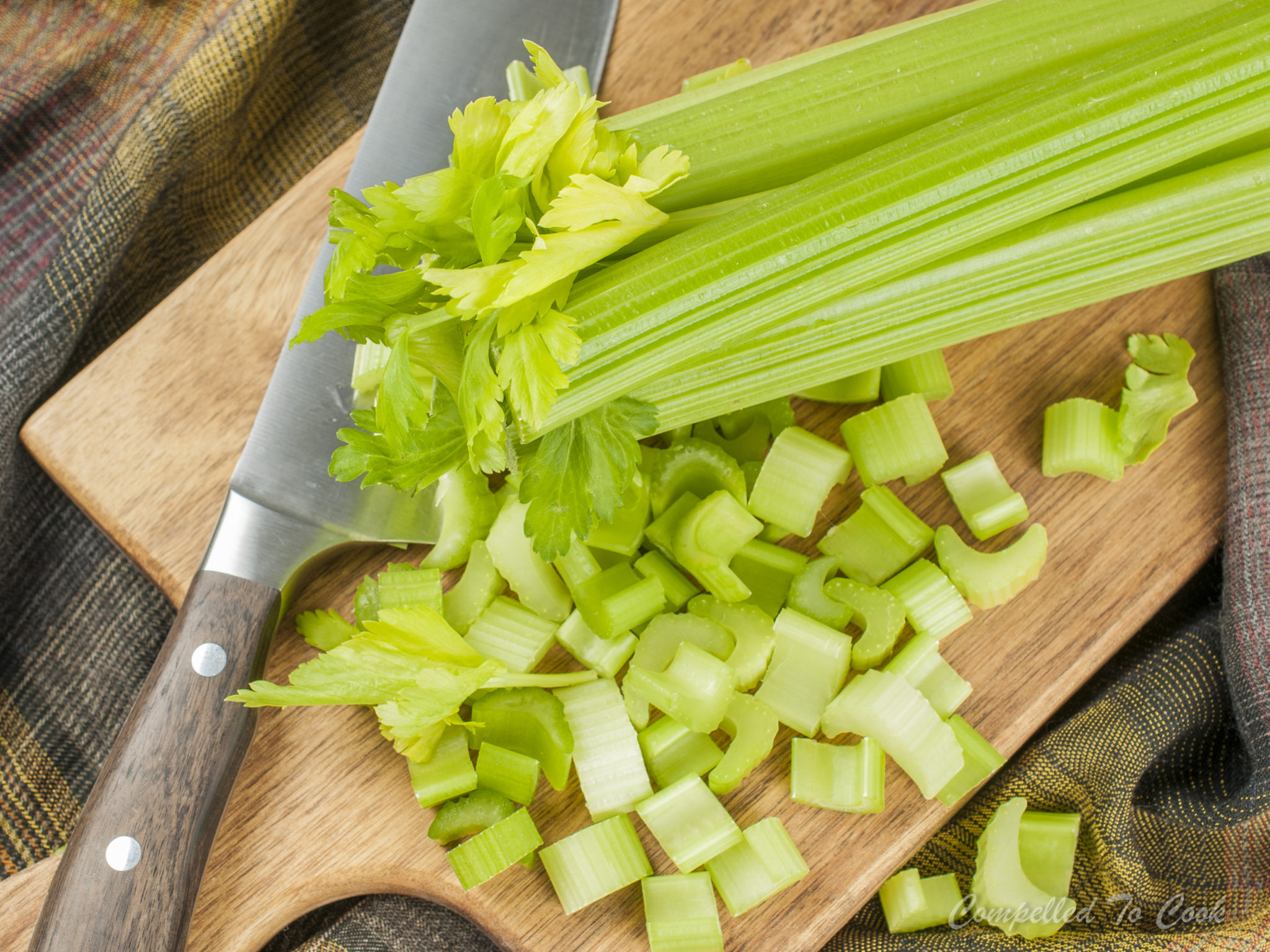 How Many Carbs In Celery? Cooking Tom