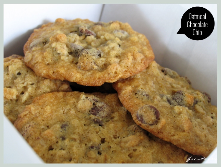 Last week, i found out that my little one is a huge fan, too. A Box of Oatmeal Cookies • Freutcake