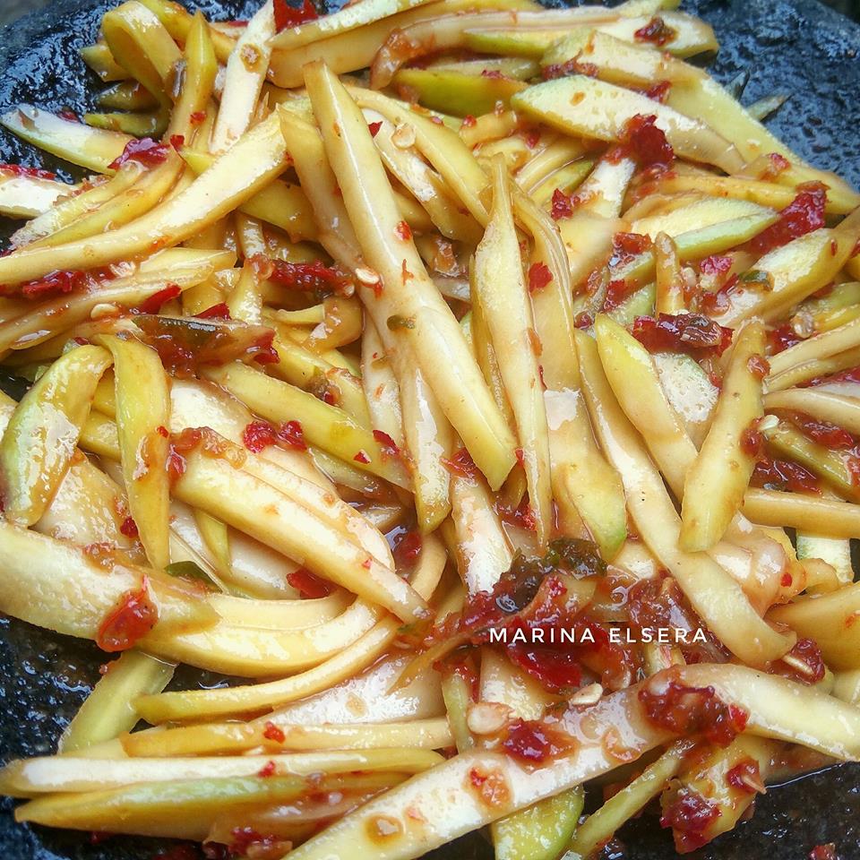 Pembuatan sambal mangga muda ini sangatlah mudah, namun akan jauh lebih mudah lagi jika menggunakan mesin penunjang seperti mesin pengiris buah dan sayur aneka bentuk. Mangga Dan Sambal Gurame Sambal Matah Bebek Sambal Mangga Muda Picture Of Waroeng Kaligarong Semarang Tripadvisor Video Masak Sederhana Udang Goreng Terong Bakar Dan Sambal Mangga Untuk Makan Siang Udanggoreng