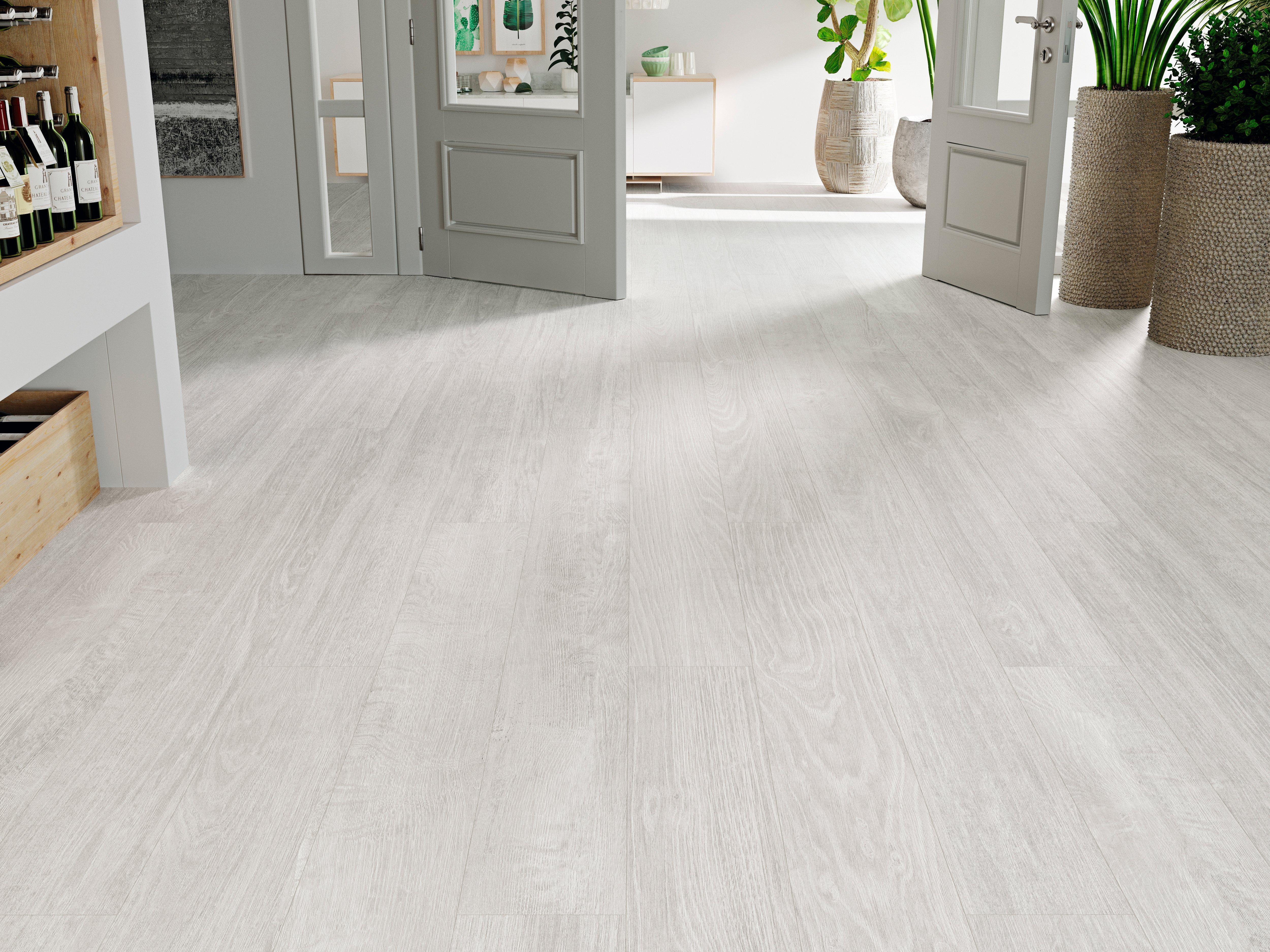 Introducing Maximo® Durable Thin Tile