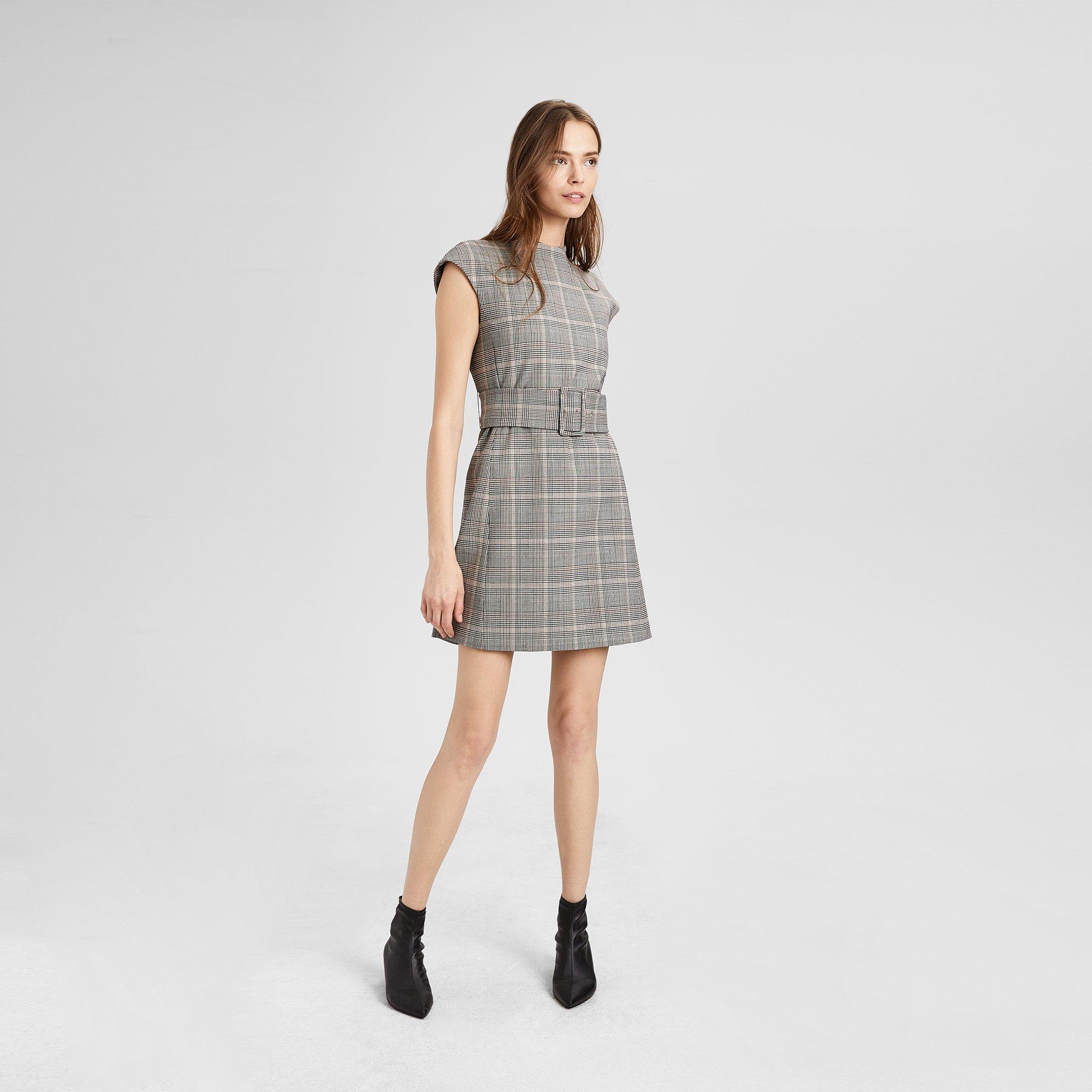 Women's Sale Theory