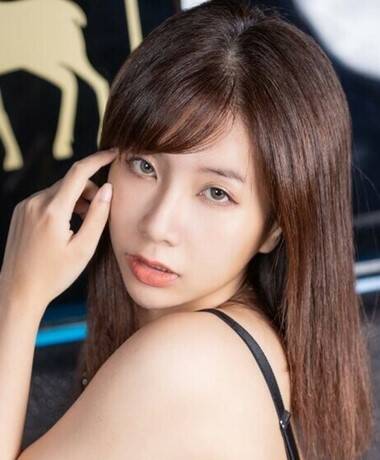 우멍멍 / 대만 성인 배우 | AVDBS