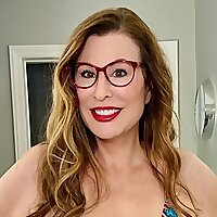 Top 15 Mature OnlyFans Influencers in 2025