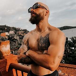 Top 100 Bald Influencers in 2025