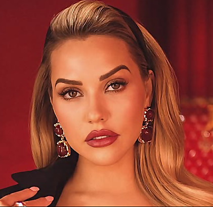 Top 100 OnlyFans Influencers in 2025 (OnlyFans Models)