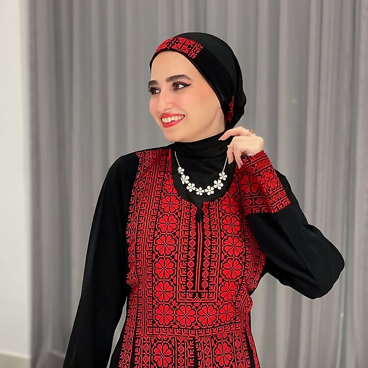 Top 60 Dubai Fashion Influencers in 2024