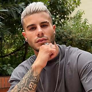 Top 60 LGBT OnlyFans Influencers in 2025 (Queer OnlyFans)