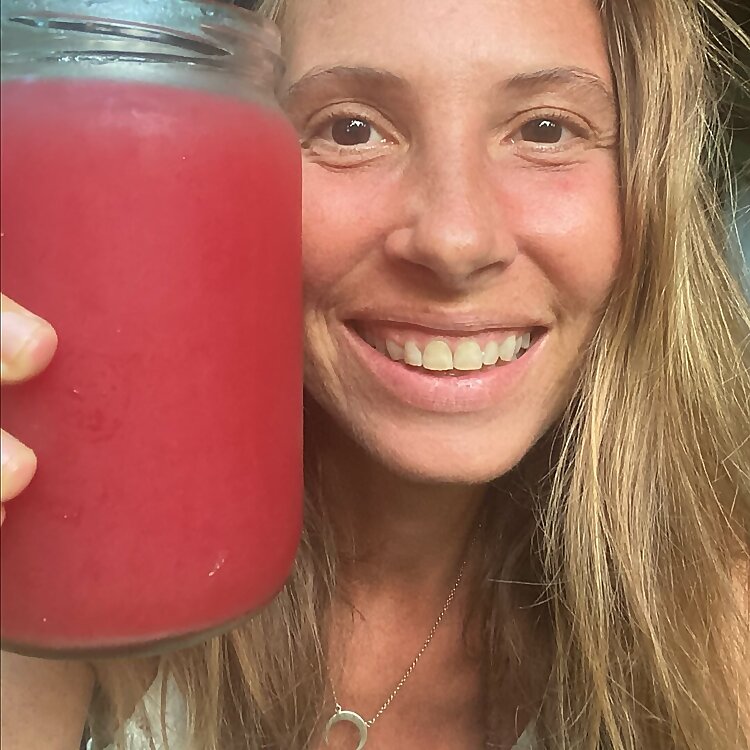 Top 35 Fruitarian Influencers in 2024