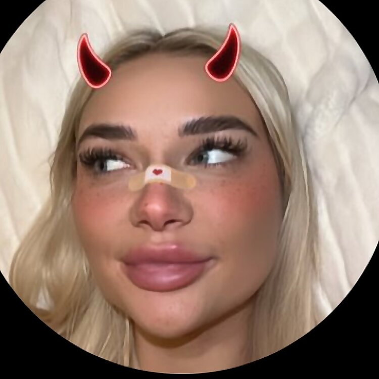 Top 100 UK OnlyFans Influencers in 2025 (British OnlyFans Models)