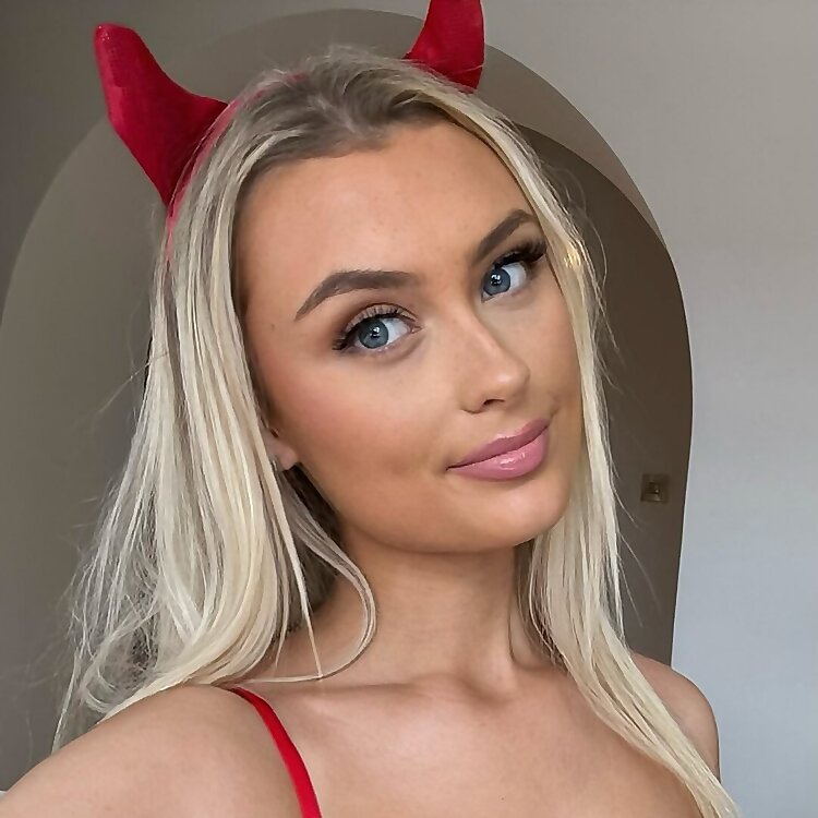 Top 90 UK Onlyfans Influencers in 2024