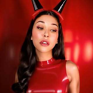 Top 100 UK OnlyFans Influencers in 2025