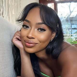 Top 100 Black OnlyFans Models in 2025 (Ebony OnlyFans)