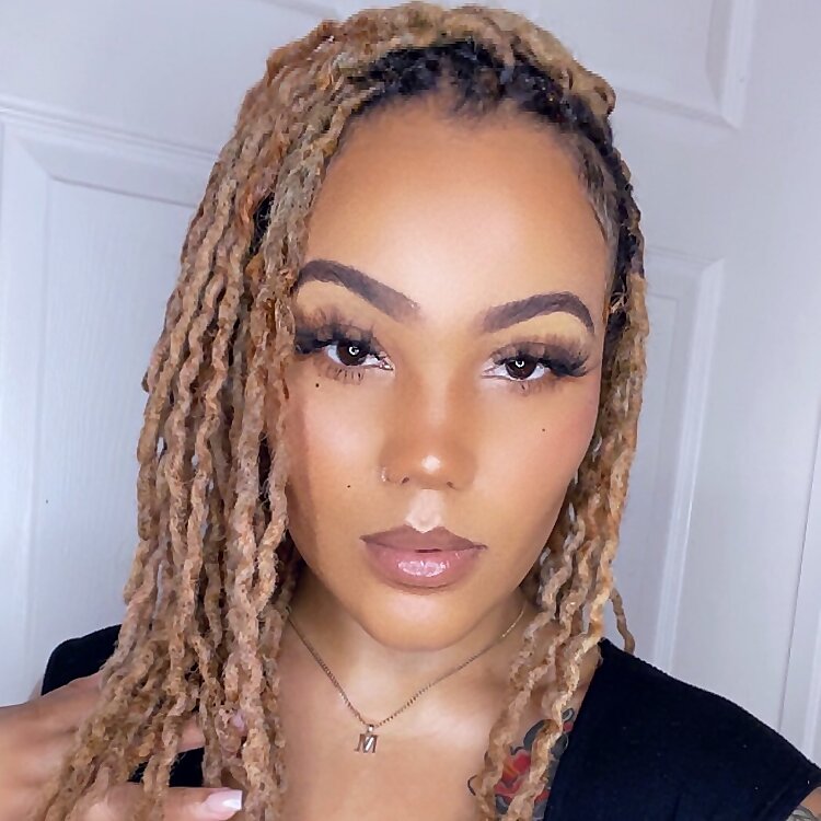 Top 100 Black OnlyFans Models in 2025 (Ebony OnlyFans)