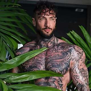 Top 100 Male OnlyFans Influencers in 2025