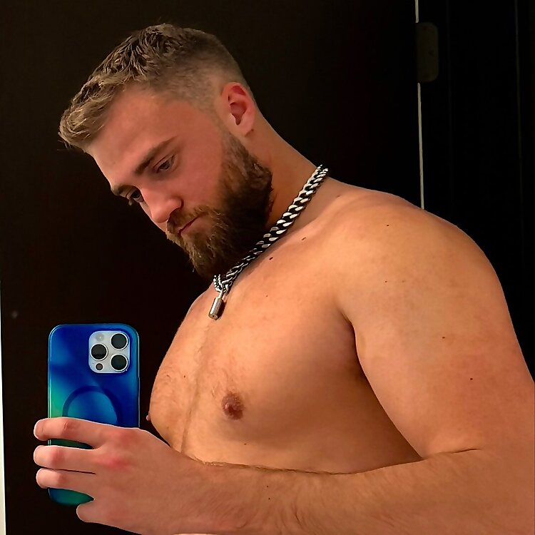 Top 100 Male OnlyFans Influencers in 2025