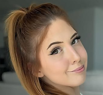 Top 35 Tall Girl OnlyFans Influencers in 2025 (Tall OnlyFans Models)