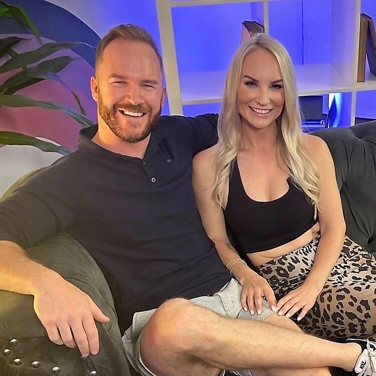 Top 20 Couple OnlyFans Influencers in 2025