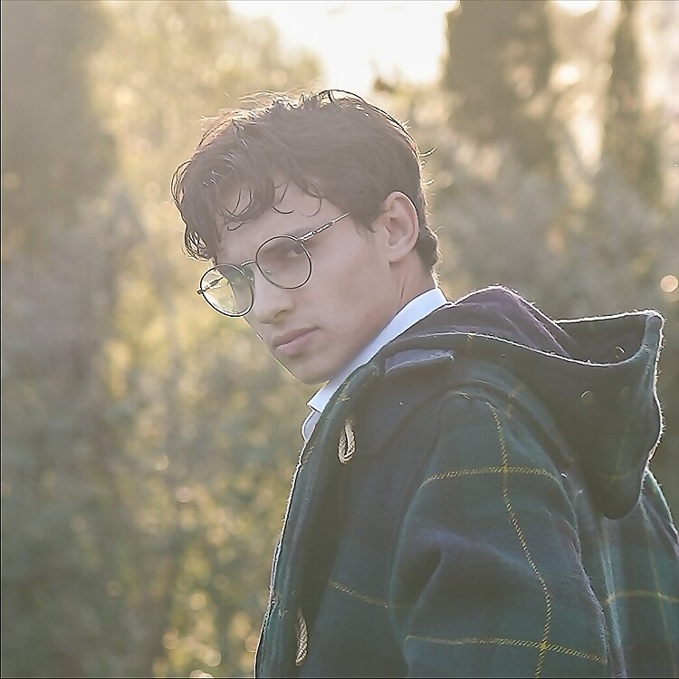 Top 70 LGBT OnlyFans Influencers in 2025 (Queer OnlyFans)