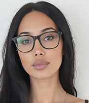 Top 20 Mom OnlyFans Influencers in 2025