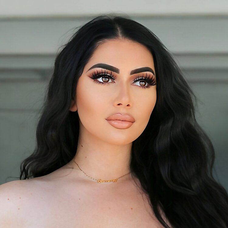 Top 45 Curvy OnlyFans Influencers in 2025