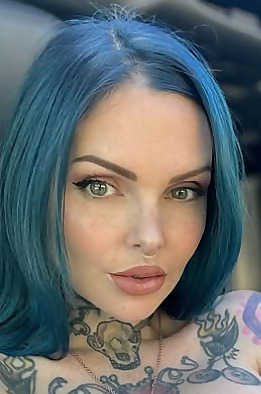 Top 5 Blue Hair OnlyFans Influencers in 2025