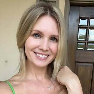 Top 30 Lesbian Onlyfans Influencers in 2025