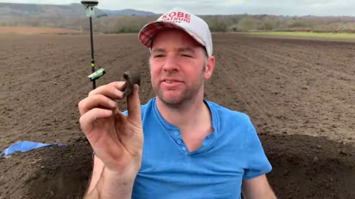 Career in Ruins planning an excavation Archaeology Orkney