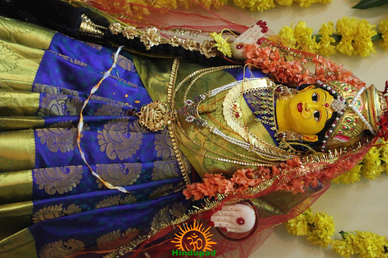 Jul 31, 2020 · varalakshmi vratam is one of the most important festivals and is being celebrated across andhra pradesh, telangana, tamil nadu, maharashtra and karnataka on friday. Varalakshmi Vratham Decoration design 20 - Hindupad