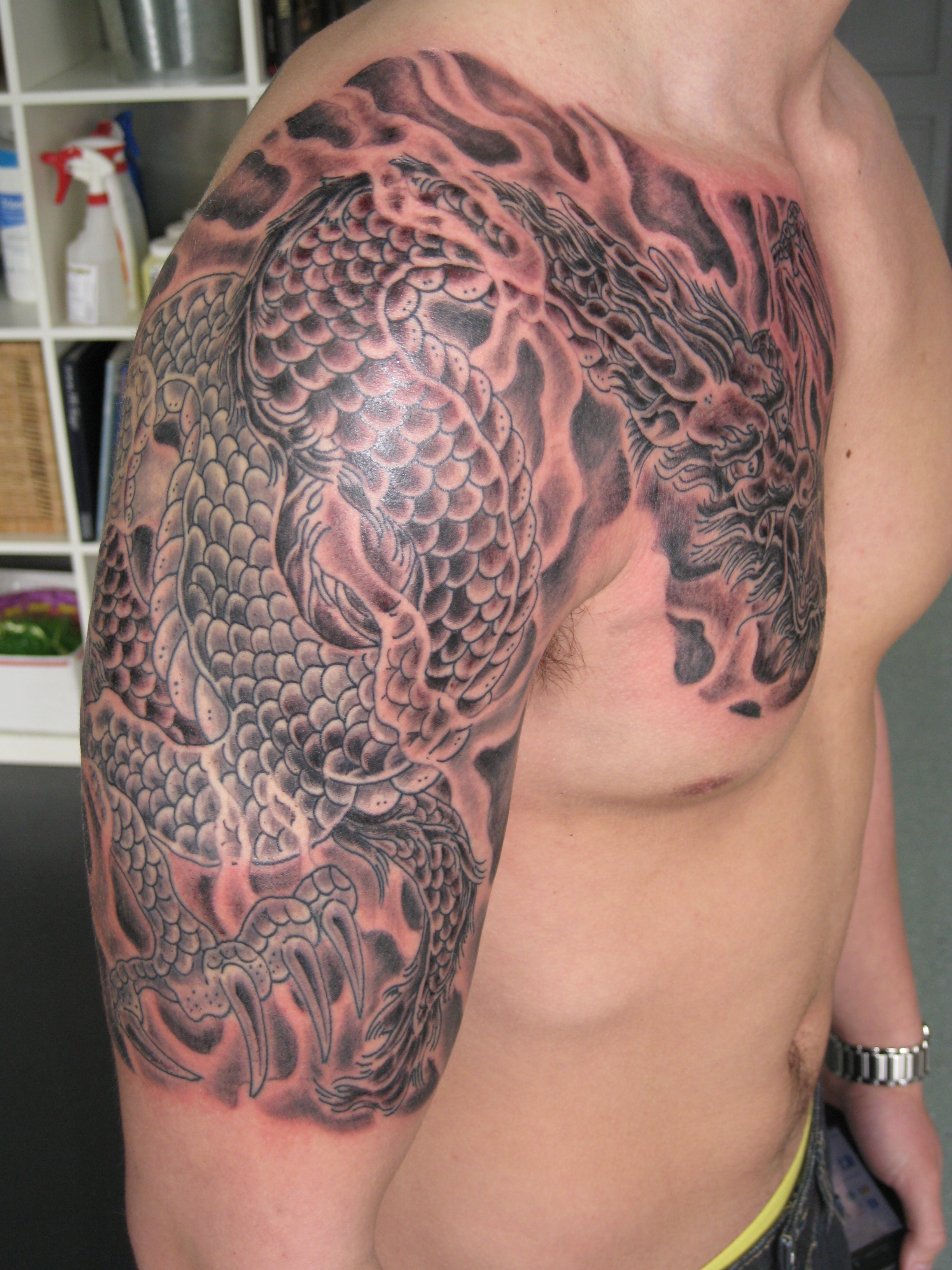 Dragon Upper Arm Tattoo Women - Novocom.top 3264_x_2448_jpg
