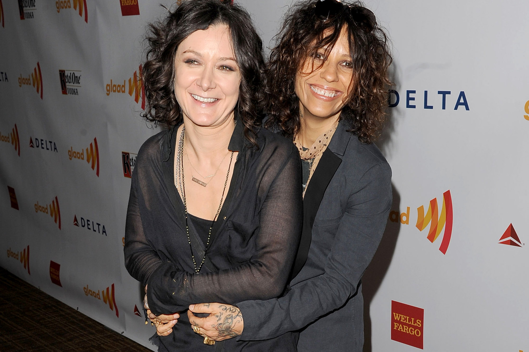 Sara Gilbert and musician Linda Perry wed Page Six