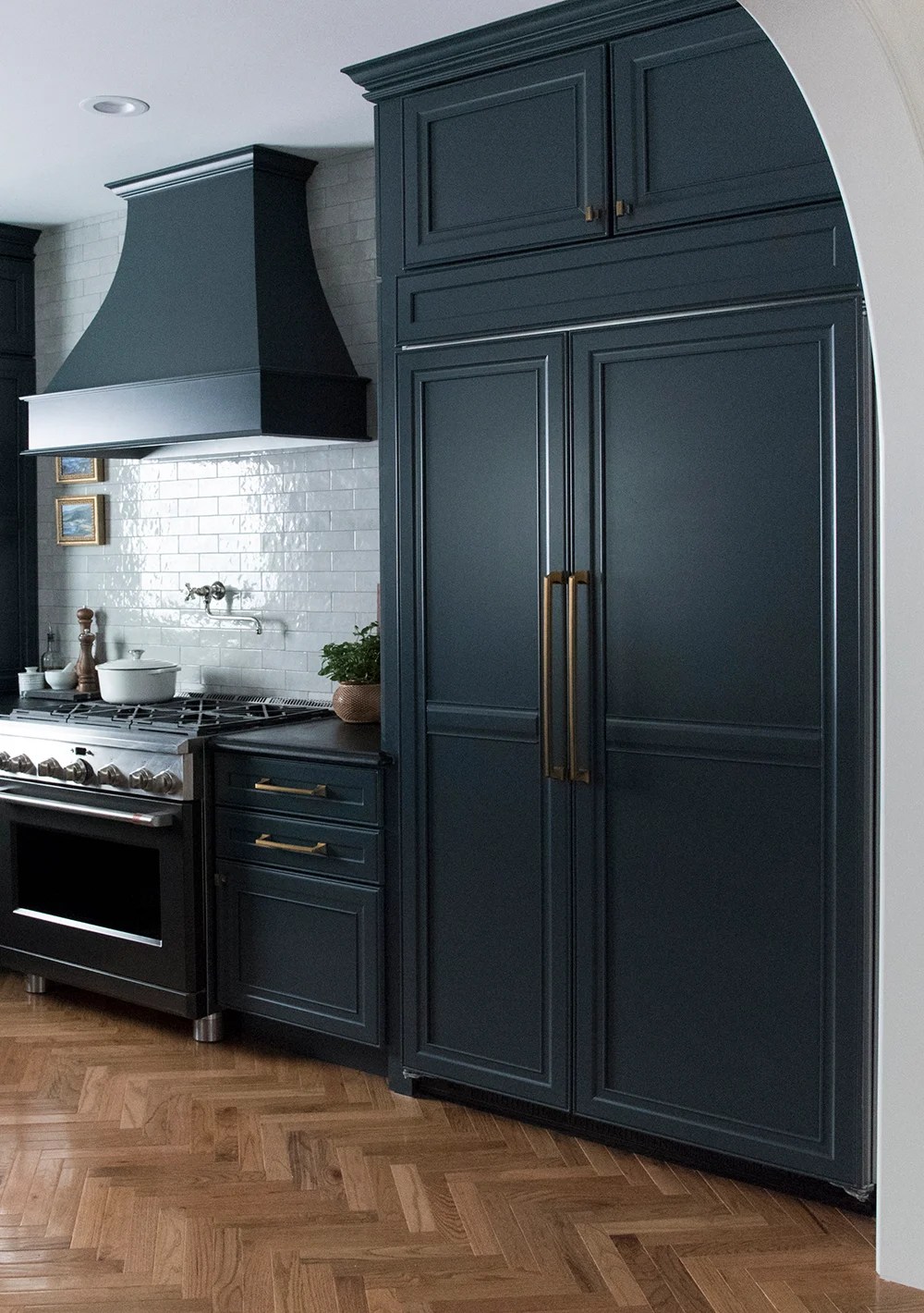 These panels have a medium oak finish. Kitchen Design Panel Ready Appliances Room For Tuesday