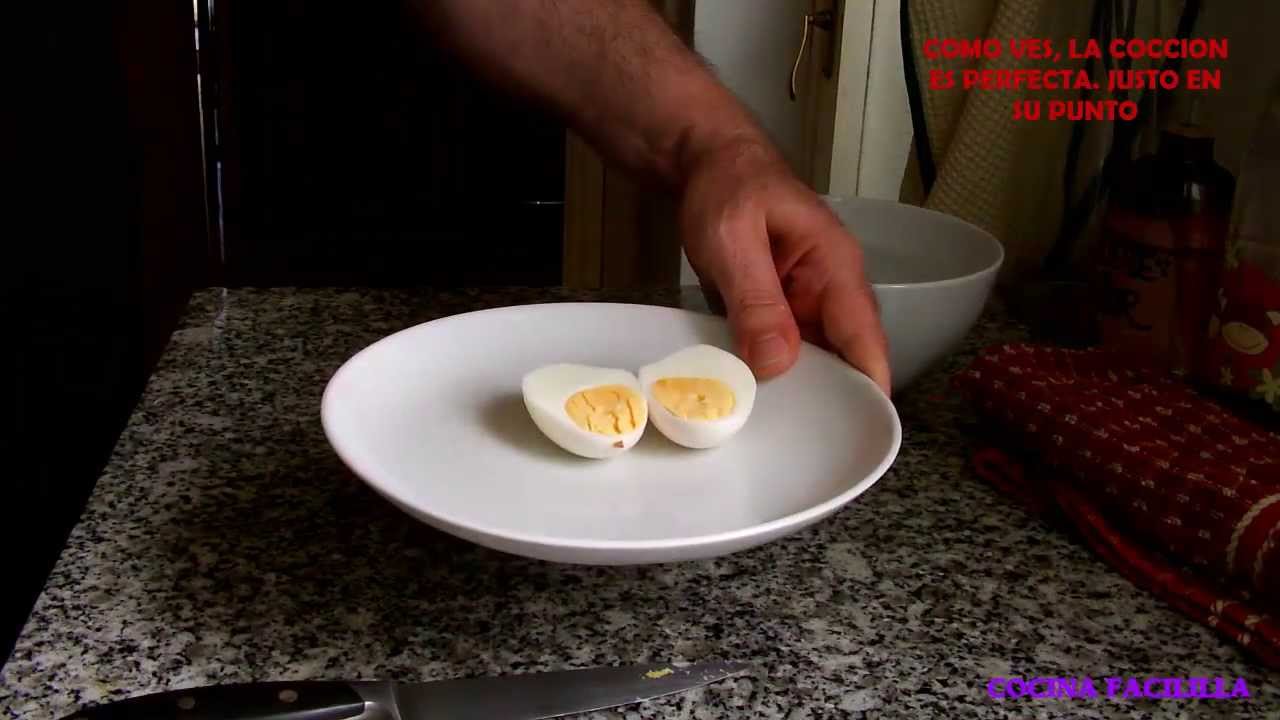 HUEVO DURO AL MICROONDAS "FACILISIMO" BOILED EGGS IN THE MICROWAVE