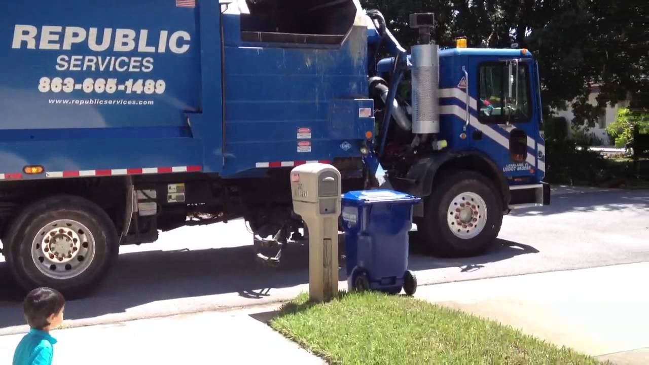 Garbage Truck in action YouTube
