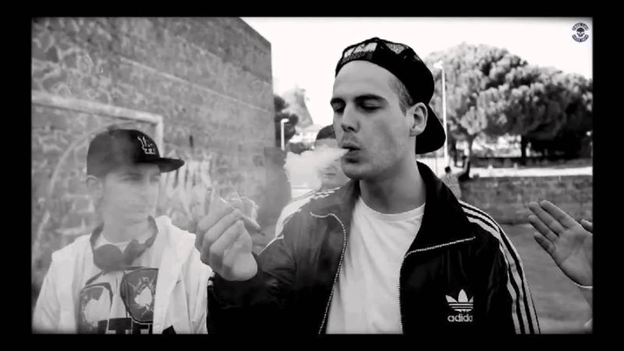 GEMITAIZ CANZONE TRISTE TESTO) YouTube
