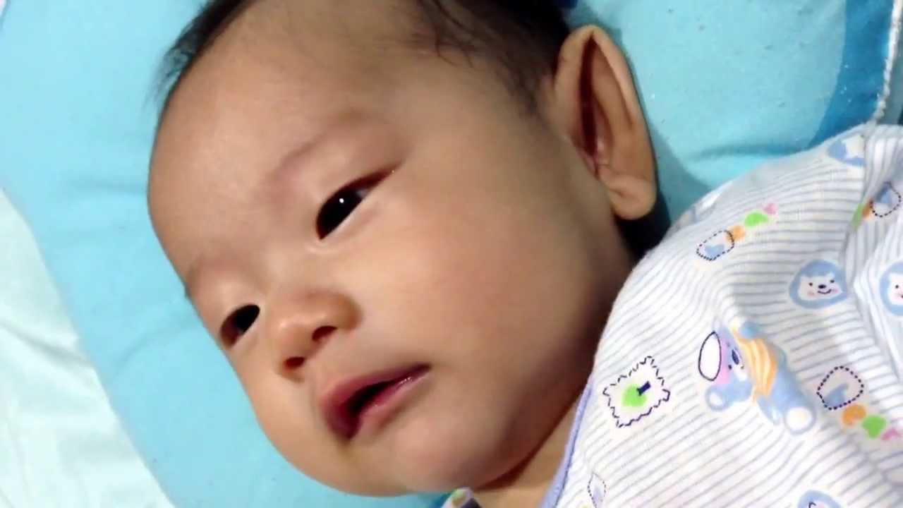 2 months old baby constipation complaining and grumbling YouTube
