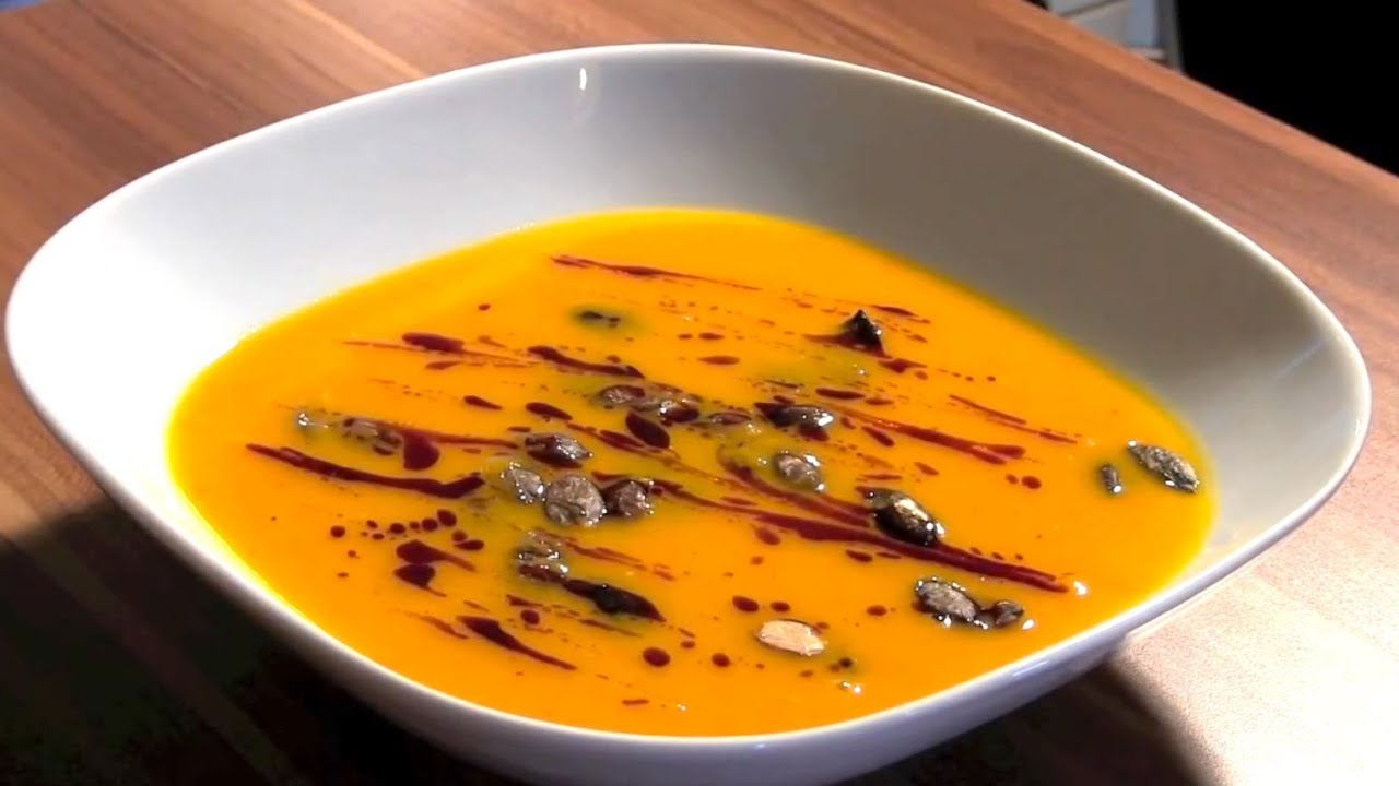 Klassische Hokkaido KürbissuppePumpkin SoupKürbissuppe mit Kokosmilch