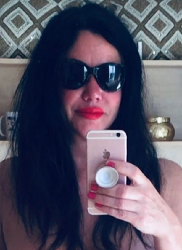 Lisa Appleton poses topless for ultimate 'skinny-dipping' tease - Daily