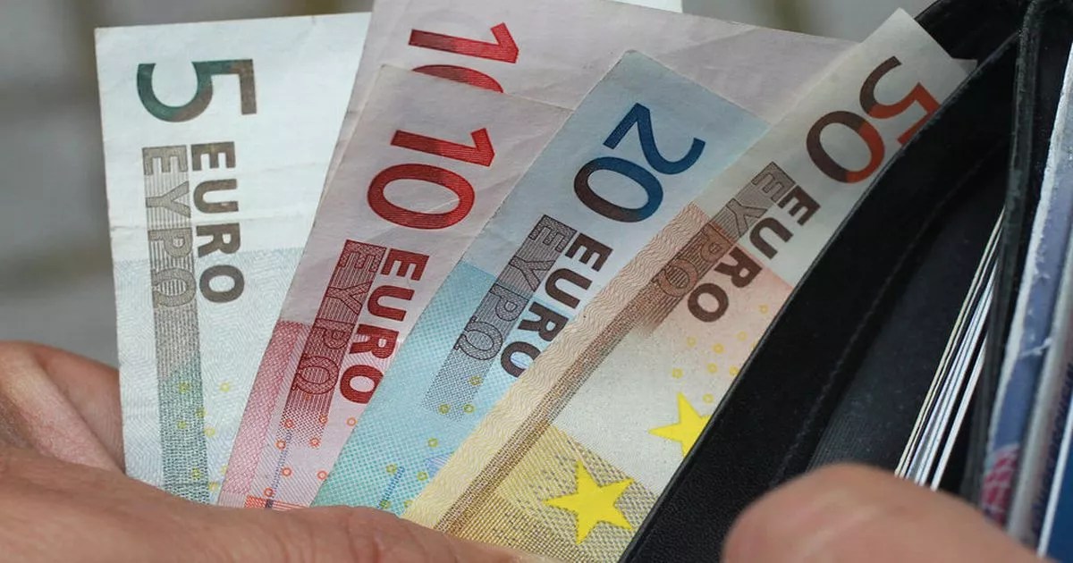Pound value SURGES Should you buy euros before or after the French