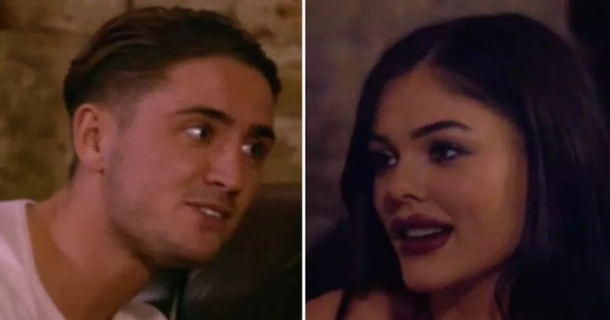 Stephen Bear tries to bed his date Blue Lips on Celebs Go Dating