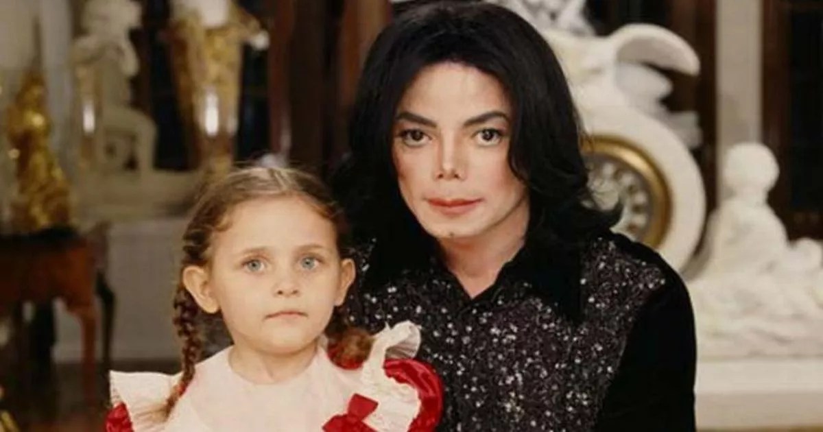 You won't believe how different Michael Jackson's daughter Paris looks