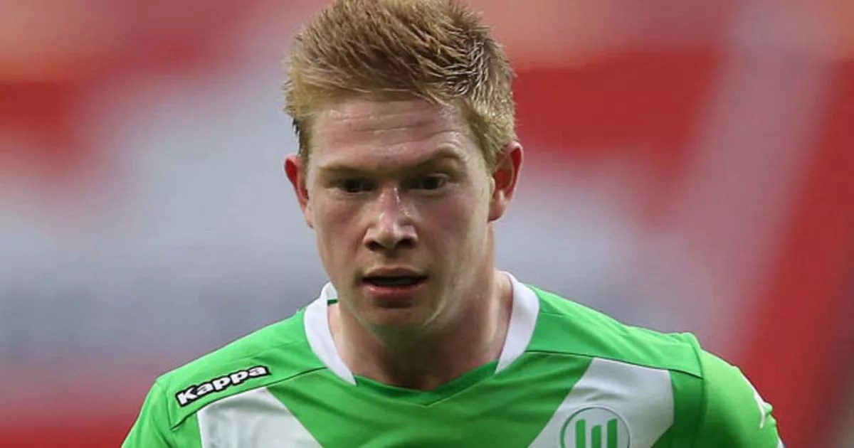 Kevin de bruyne (dutch pronunciation: Man City lead race to beat Man United to ex-Chelsea man ...