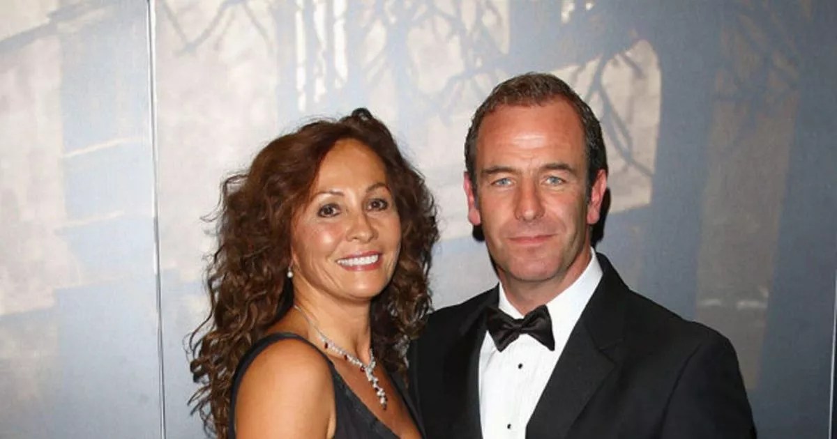 Robson Green’s marriage is over as ex brands him 'intolerable' Daily Star(010)