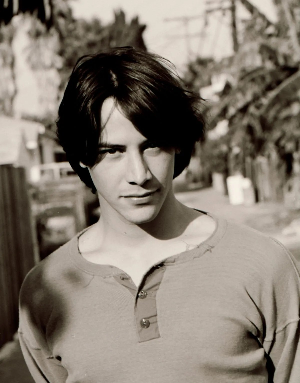 Why Keanu Reeves Is The Internets Boyfriend As Star With Secret Grief