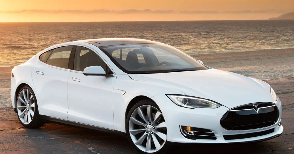 Tesla Model S The luxury electric car with performance to blow away