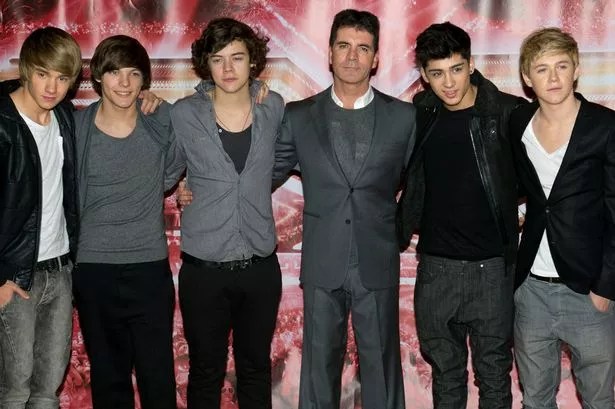 Dave hogan/getty images if you're over the age of 17 and live in america, odds are high that you didn't hear about the british boy band. Simon Cowell Is Taking Spanish Lessons So He Can Find The Latino One Direction Mirror Online