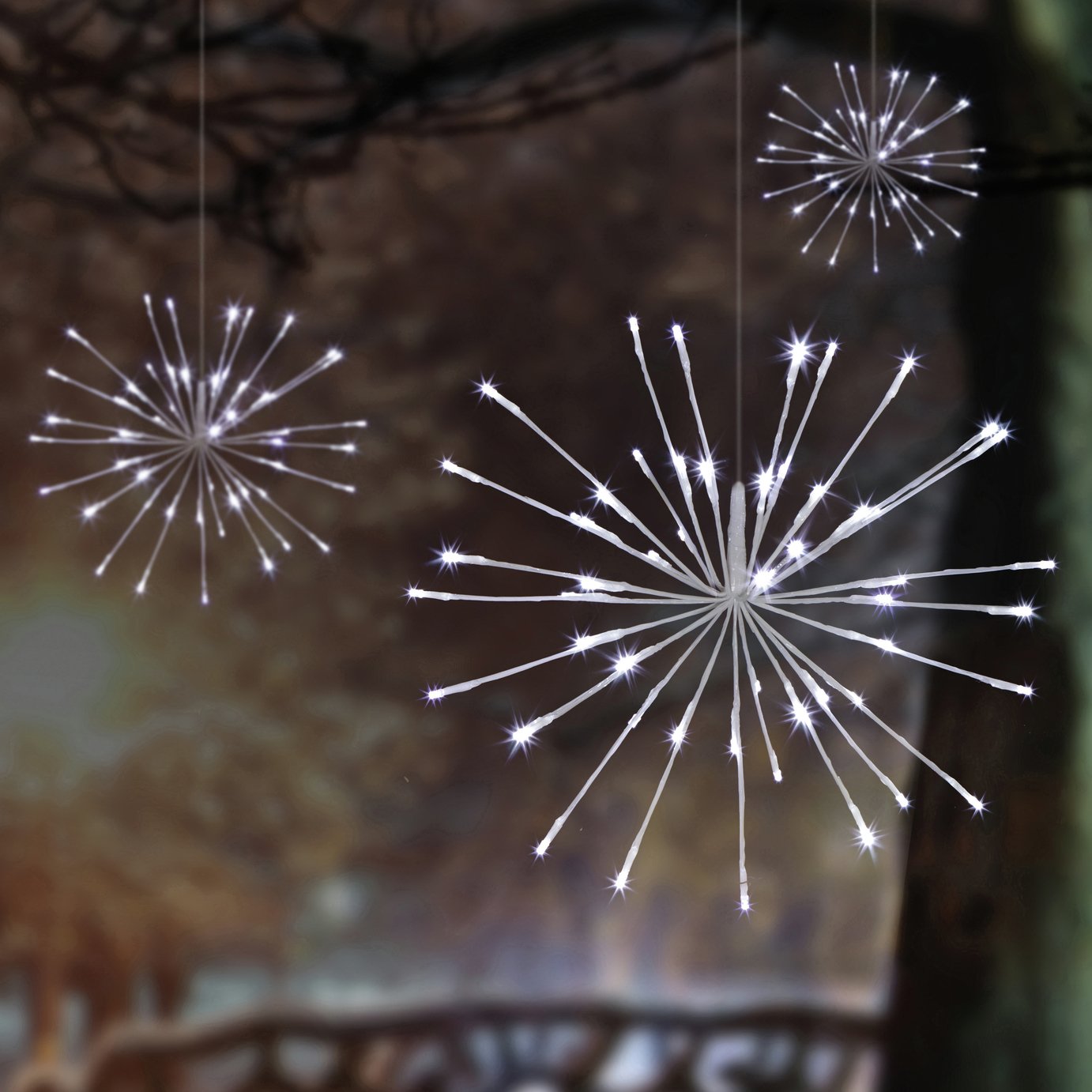 4 Sparkle Balls White (5741962) Argos Price Tracker pricehistory