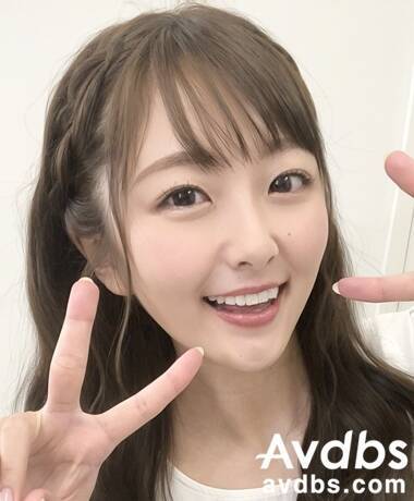 아오조라 히카리 / 평온한 미소가 예쁜 천진난만한 미소녀 | AVDBS