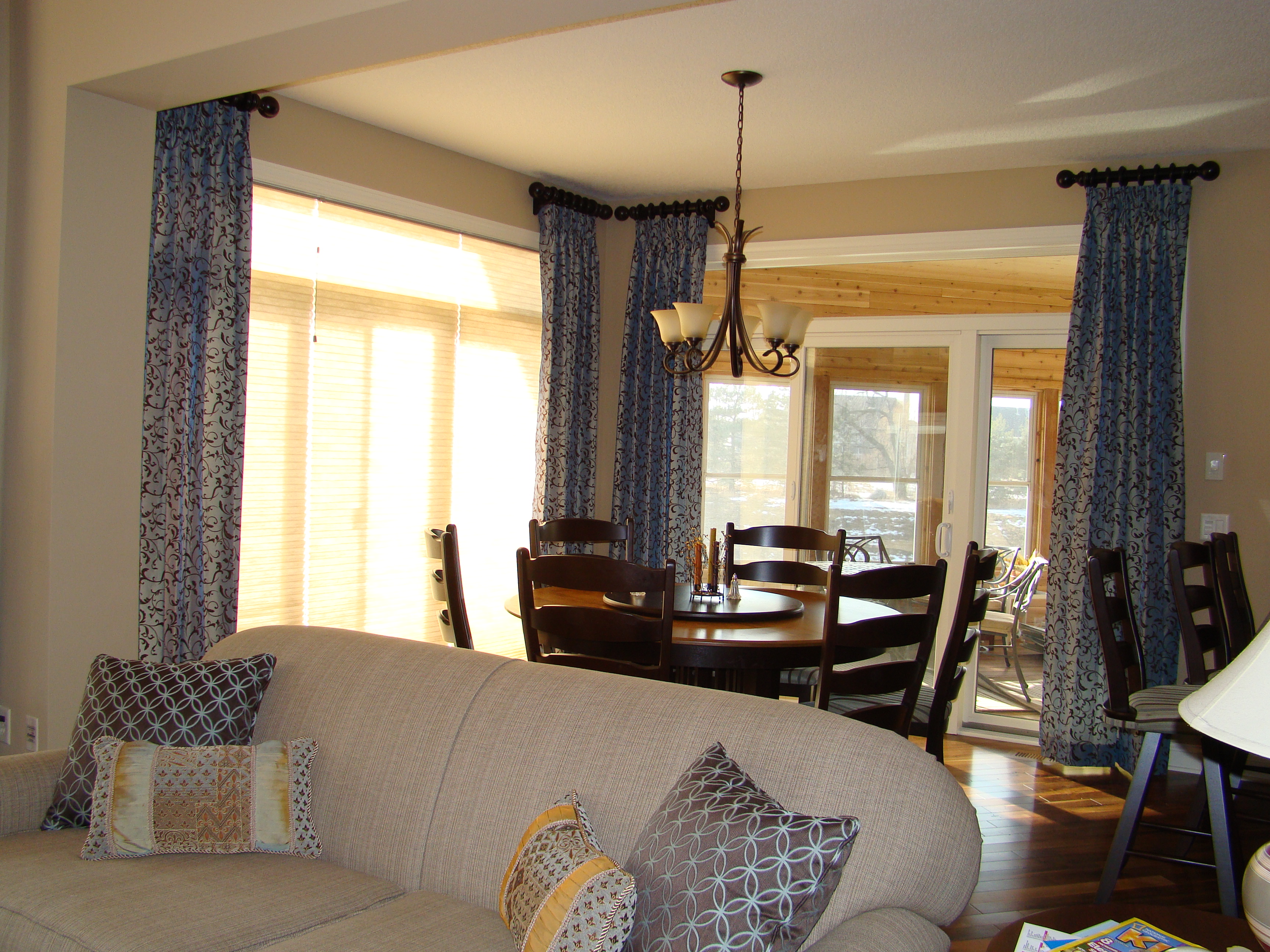 Should I Paint My Ceiling White? A Little Design Help