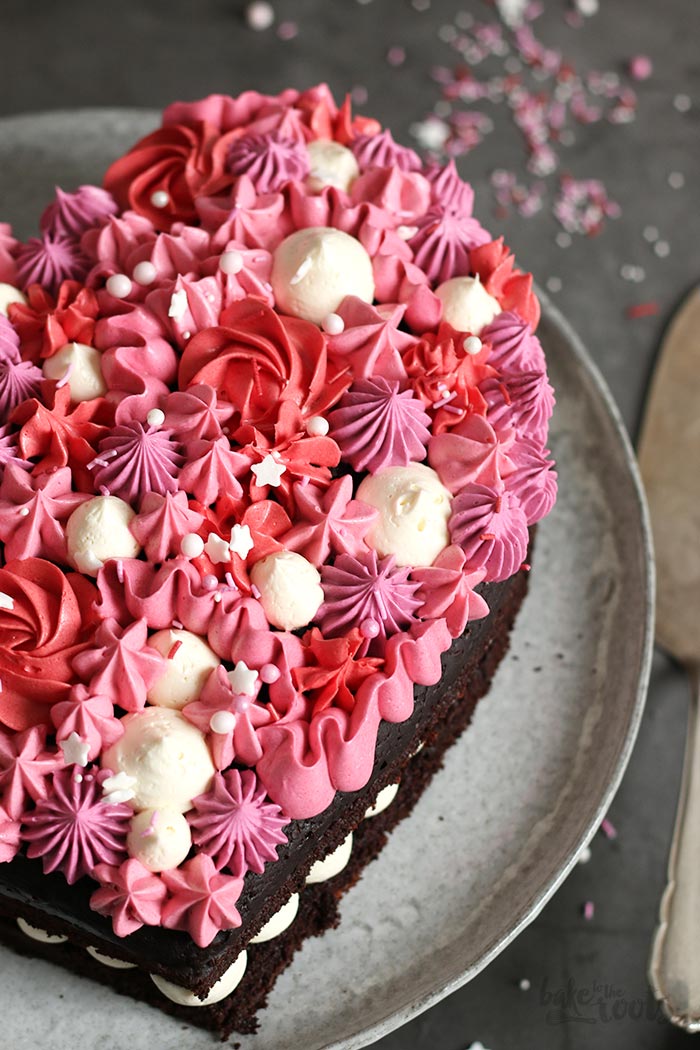 29 christian gifts for men he'll use all year. Valentine S Day Chocolate Heart Cake Bake To The Roots